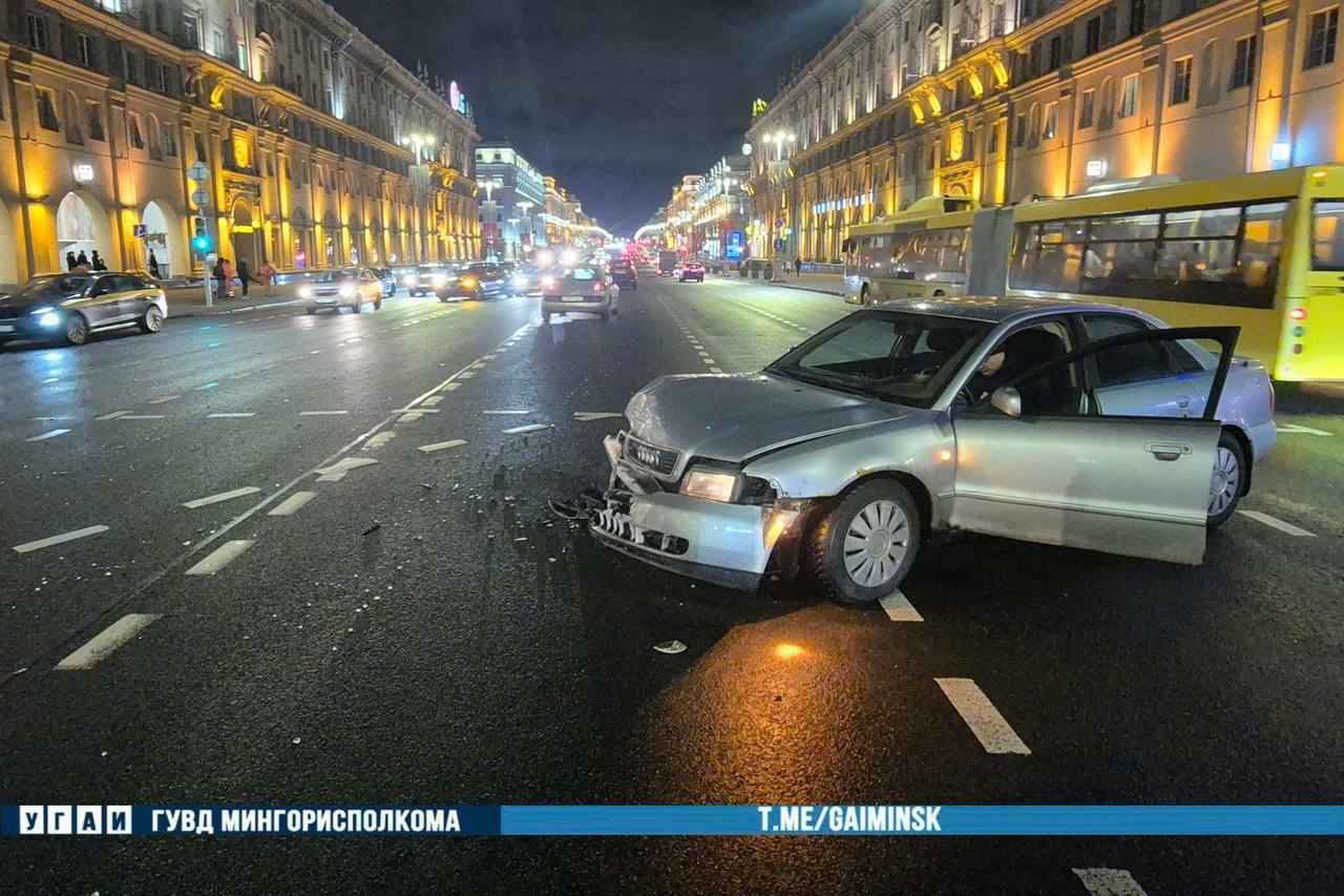 В Минске водитель BMW спровоцировал ДТП с пятью авто