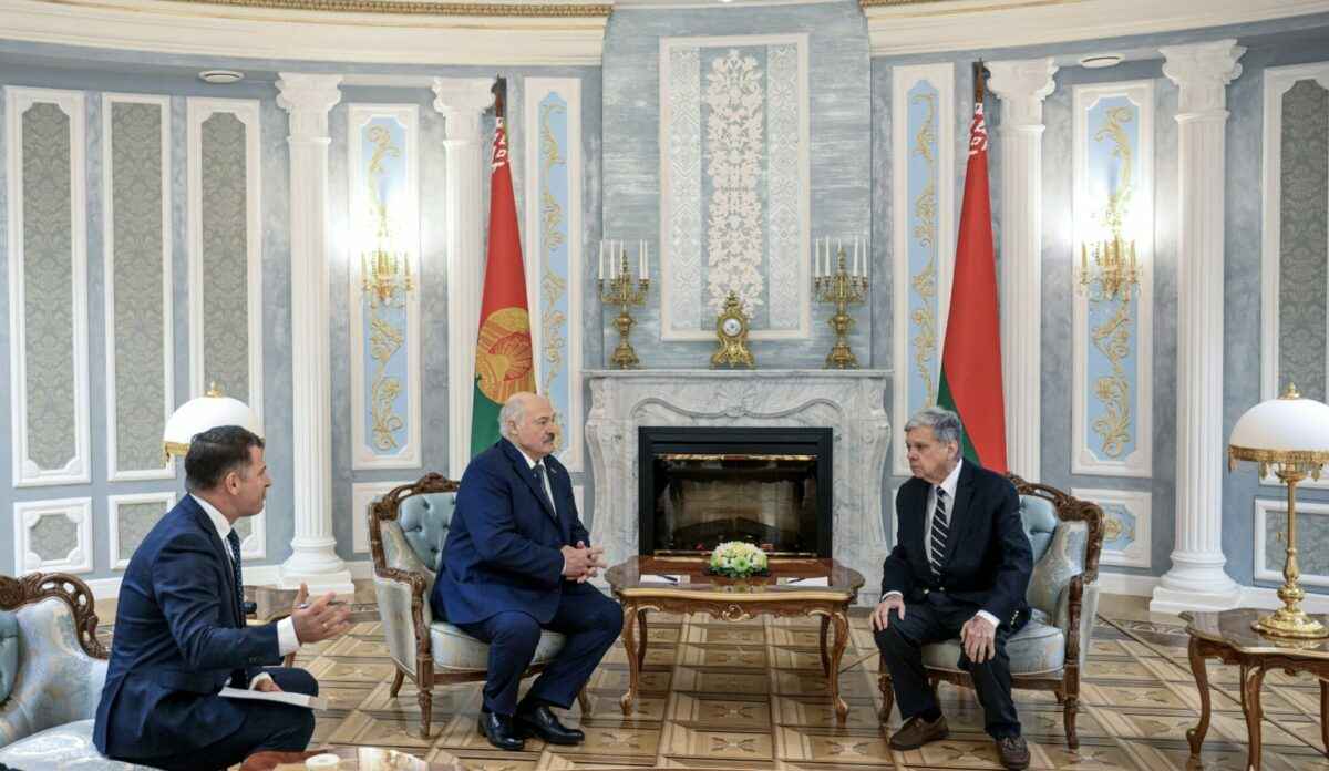 Переговоры Лукашенко и Коула. Что известно об освобождении заключённых