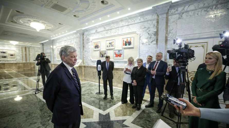 Беларусь пообещала США остановить полеты контрабандных шаров в Литву — Коул