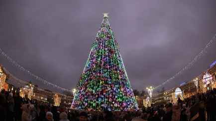 В Минске зажгли главную ёлку Беларуси