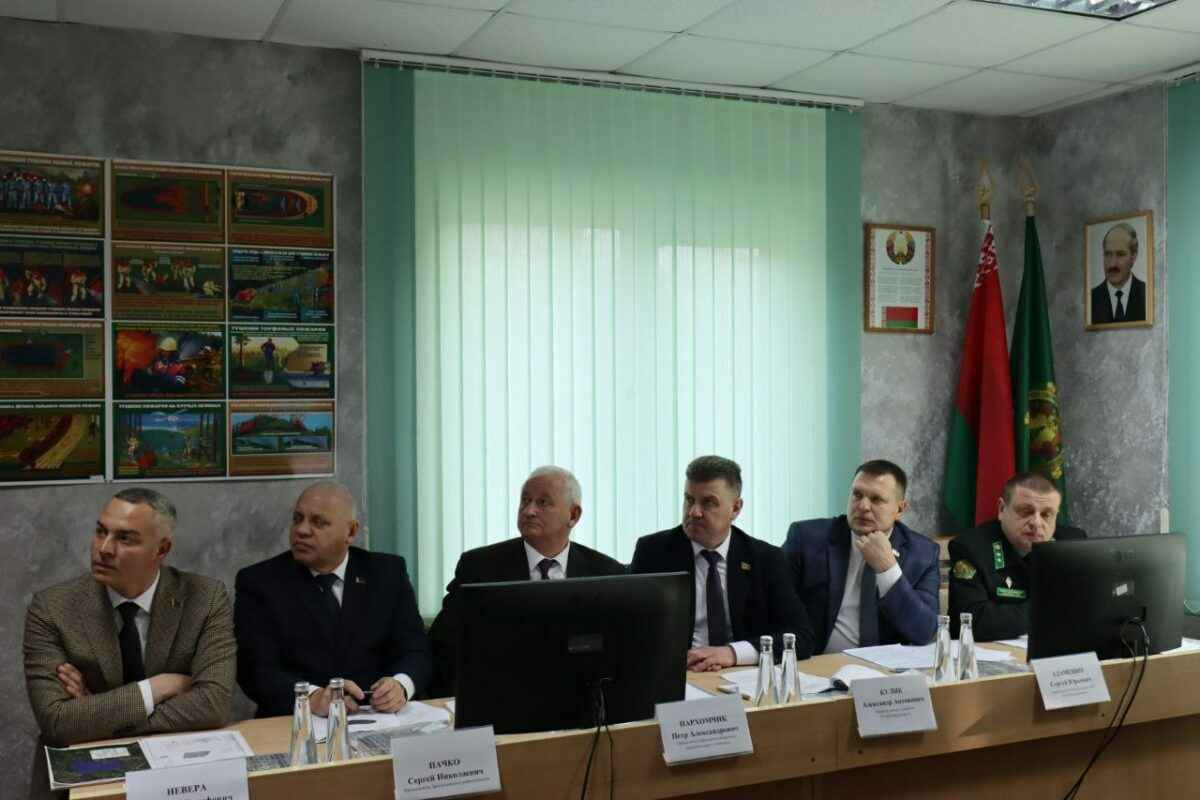 Надо идти в ногу со временем - в Минлесхозе объявили о масштабном производстве поддонов