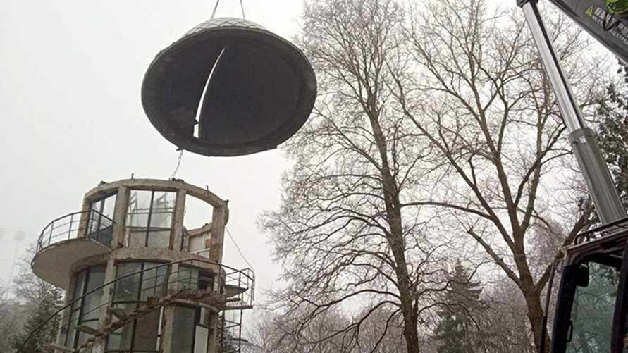 С обсерватории минского планетария сняли крышу