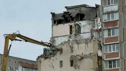 Жильцов пострадавшего дома в Гомеле предупредили о новых дефектах