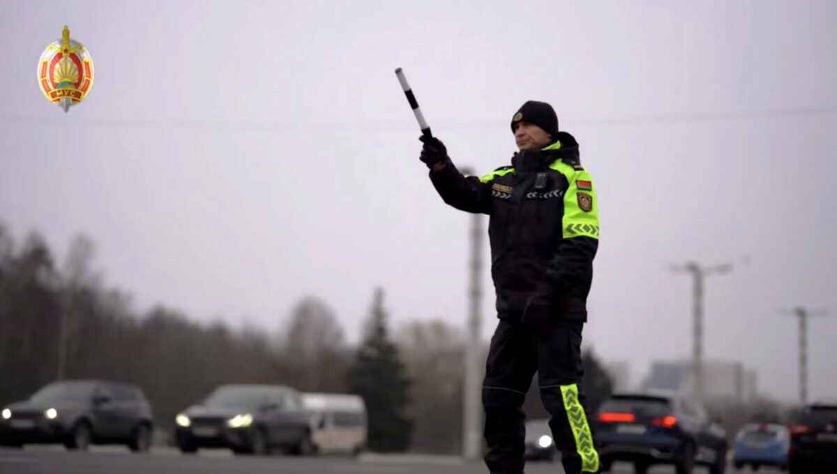 ГАИ предупредила белорусов о "рождественских" обменах на дорогах. Что это значит?