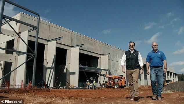 Владелец завода раздал своим рабочим $240 млн