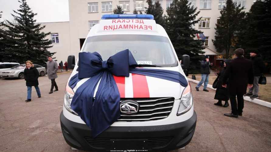 На МАЗе представили первый белорусский детский реанимобиль