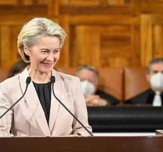 Евросоюз «навечно» заморозил 210 млрд евро России