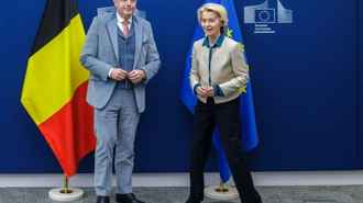 Еврокомиссия представила план передачи Украине 165 млрд евро из замороженных российских активов