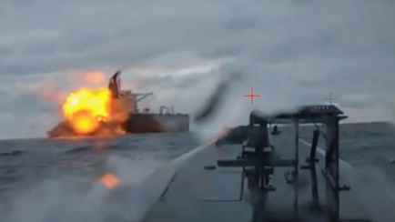 Украинские дроны подорвали ещё один танкер в Черном море