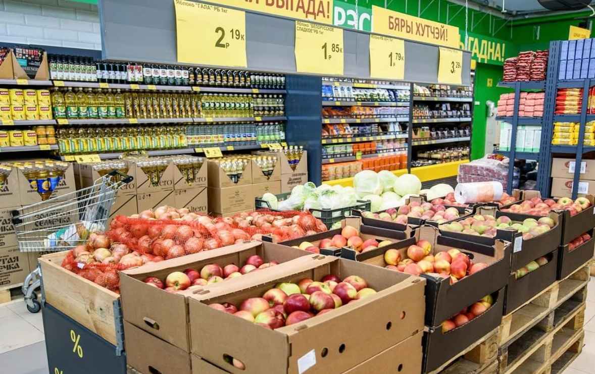 Белкоопсоюз раскрыл минимальные размеры и вес яблок для продажи в магазинах Беларуси