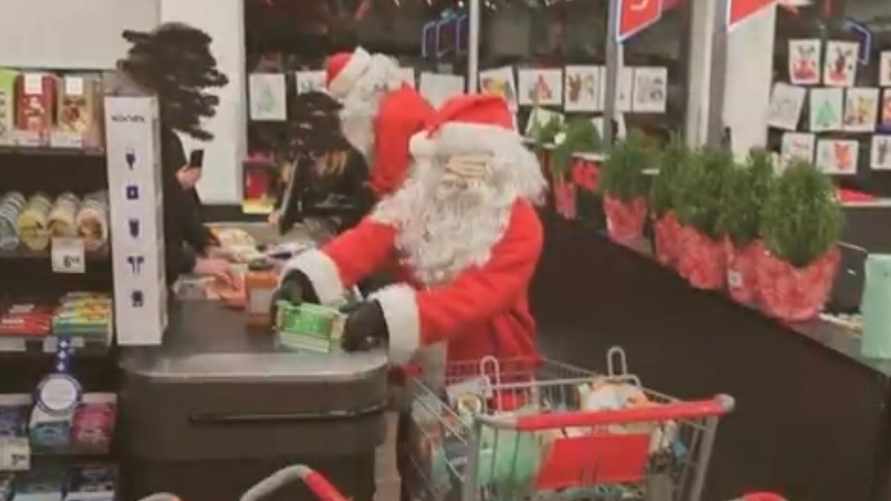 Банда Санта-Клаусов и эльфов ограбила продуктовый магазин
