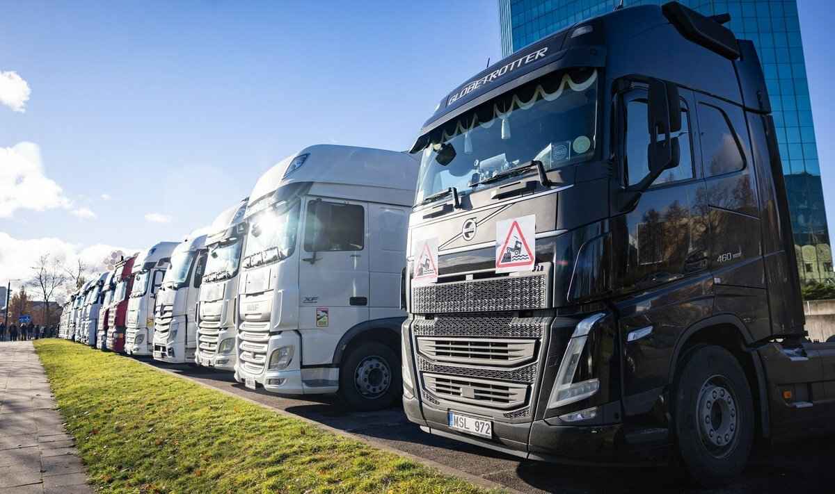 Литовские перевозчики объявили «мирную акцию». Премьер отправила их протестовать в Беларусь