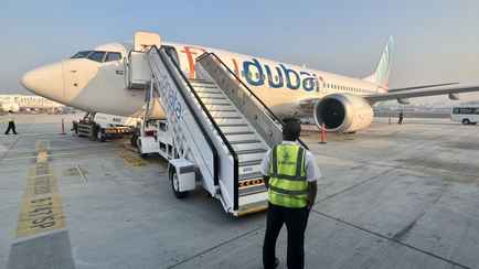 Две авиакомпании устроили новогодний коллапс белорусским туристам. Кому придётся менять маршрут на курорт?