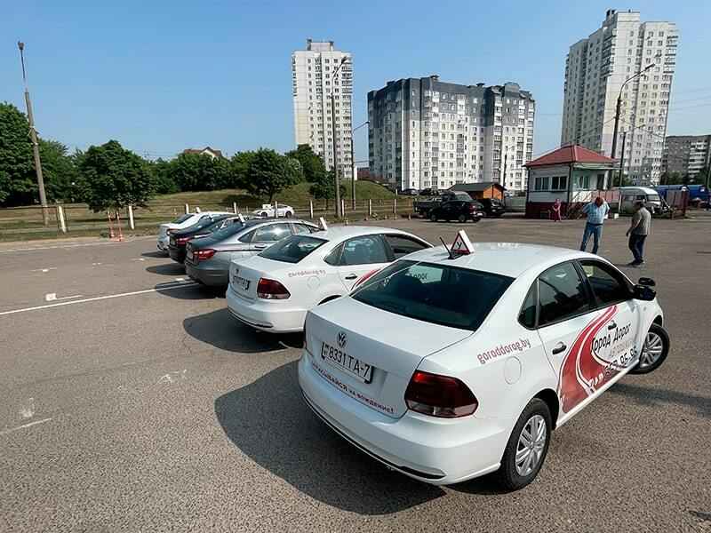 Власти готовят реформу в белорусских автошколах. Обучение ещё подорожает?