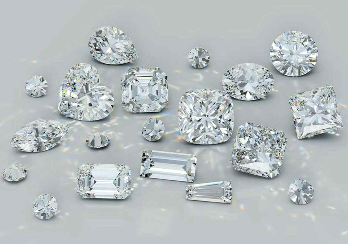 Нацбанк предложил белорусам закупиться бриллиантами. Какие продают за 225 рублей?