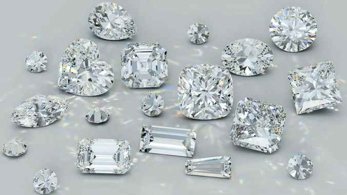 Нацбанк предложил белорусам закупиться бриллиантами. Какие продают за 225 рублей?