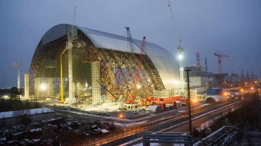 Саркофаг над Чернобыльской АЭС может рухнуть — директор ЧАЭС