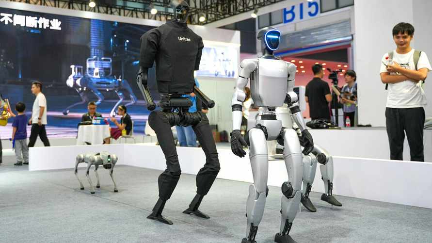 Заменят ли роботы-гуманоиды людей на заводах в 2026 году? Эксперты оценили перспективы 5-триллионого рынка