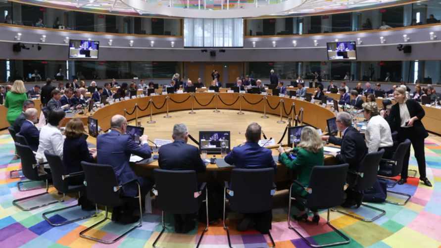 Евросоюз согласился финансировать Украину ещё два года. Но как?