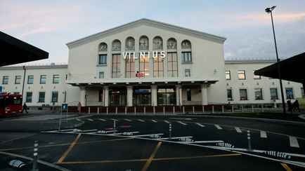 Аэропорт в Вильнюсе снова закрыли из-за воздушных шаров из Беларуси