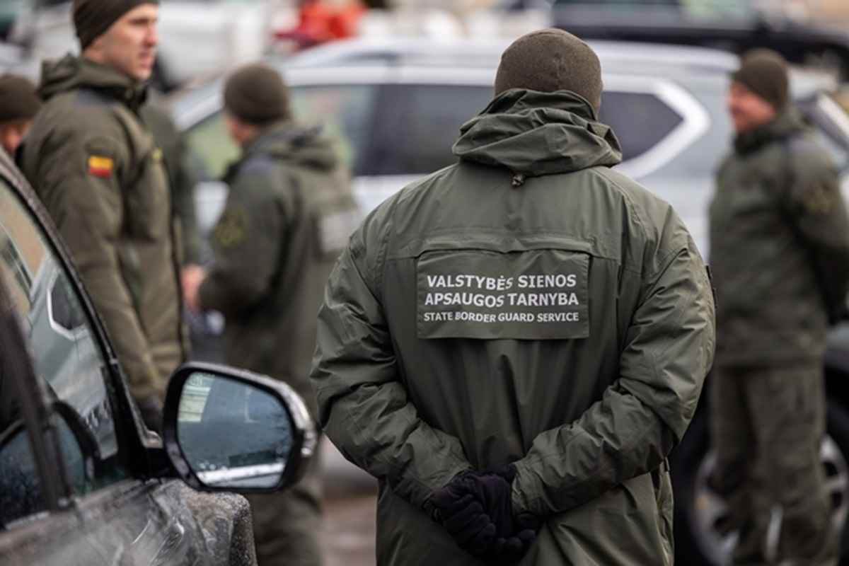 Lithuania Begins Prosecution of Two Border Guards for Aiding Smuggling on Belarusian Frontier