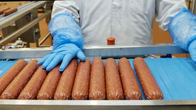 Россельхознадзор запретил ввоз колбасы из свинины из Беларуси