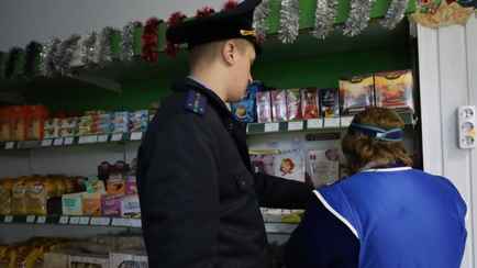 Дорогая морковка, гнилые яблоки и не только. КГК пригрозил штрафами 16 белорусским магазинам