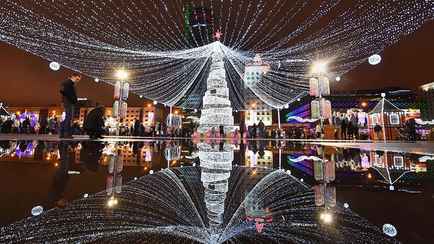 Сколько стоит новогодняя иллюминация Минска? В «Мингорсвете» озвучили цену за час