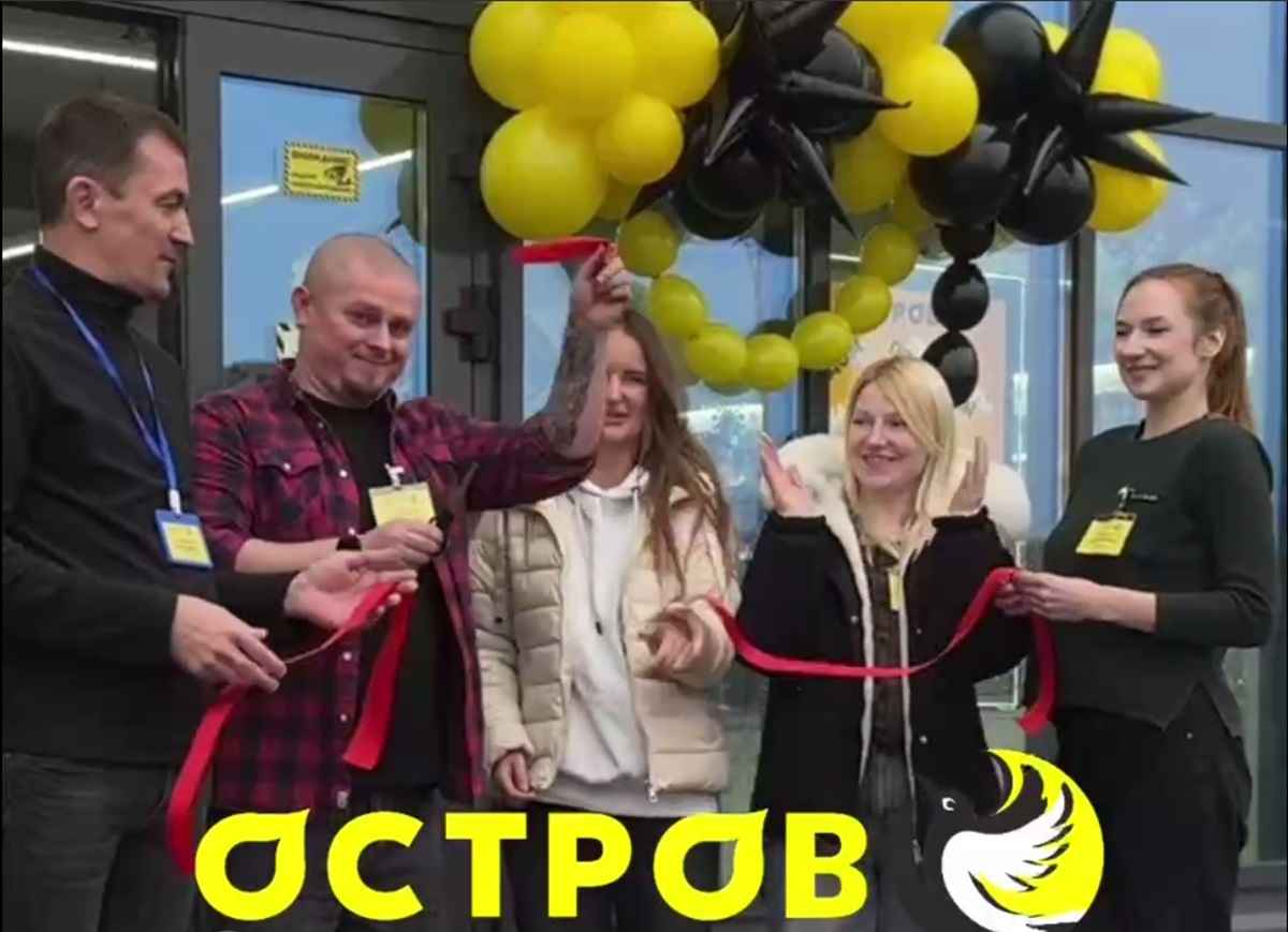 Сеть "Остров чистоты" сменила концепцию. Забегать на перекус как в кафе, но по цене магазина?