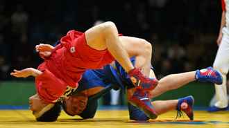 Белорусским самбистам разрешили соревноваться под государственным флагом