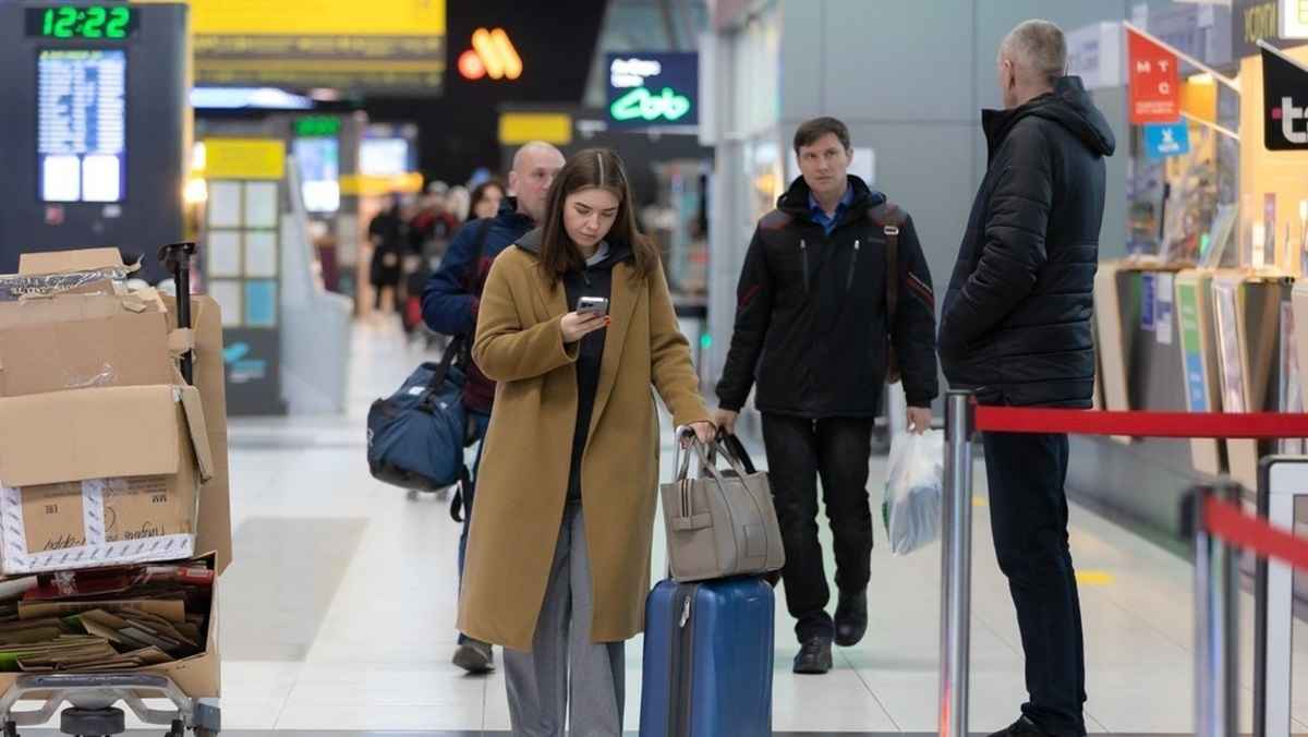 Russia pledges to lift Belarusian SIM card block by year-end – Ministry of Communications