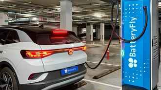 Лукашенко лишил электромобили одной льготы. А какие продлил ещё на 3 года?