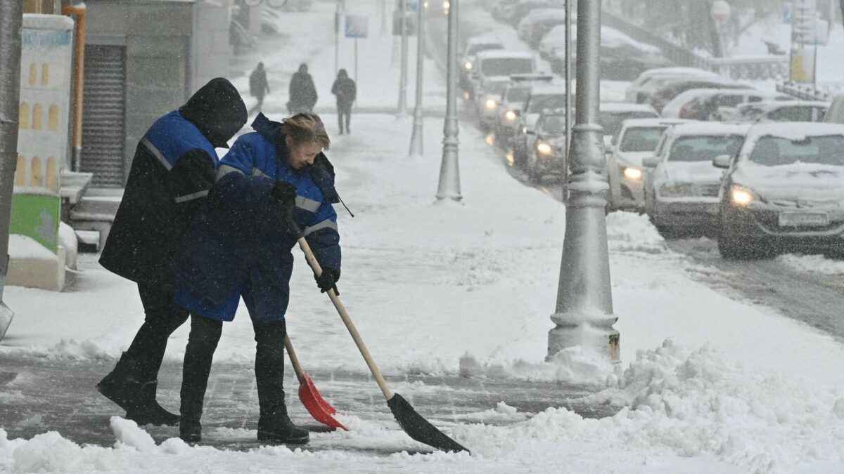 Белгидромет объявил на воскресенье 11 января жёлтый уровень опасности. "Улли" и снег ещё вернутся?