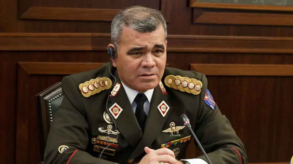 Министр обороны Венесуэлы обвинил США в "хладнокровном убийстве" множества охранников Мадуро