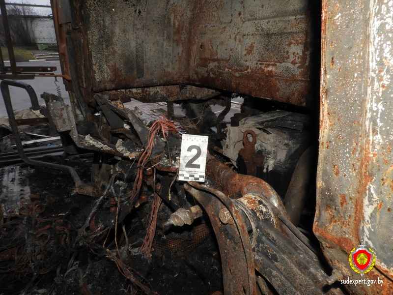 Под Солигорском самовоспламенился китайский тягач Shacman