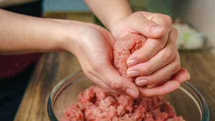 Белорусам предложили стать дегустаторами… фарша