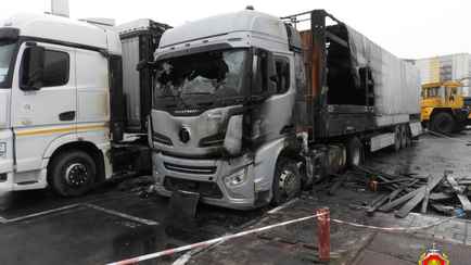 Под Солигорском самовоспламенился китайский тягач Shacman