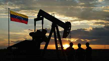 Власти Венесуэлы разрешили продажу государственных нефтяных компаний