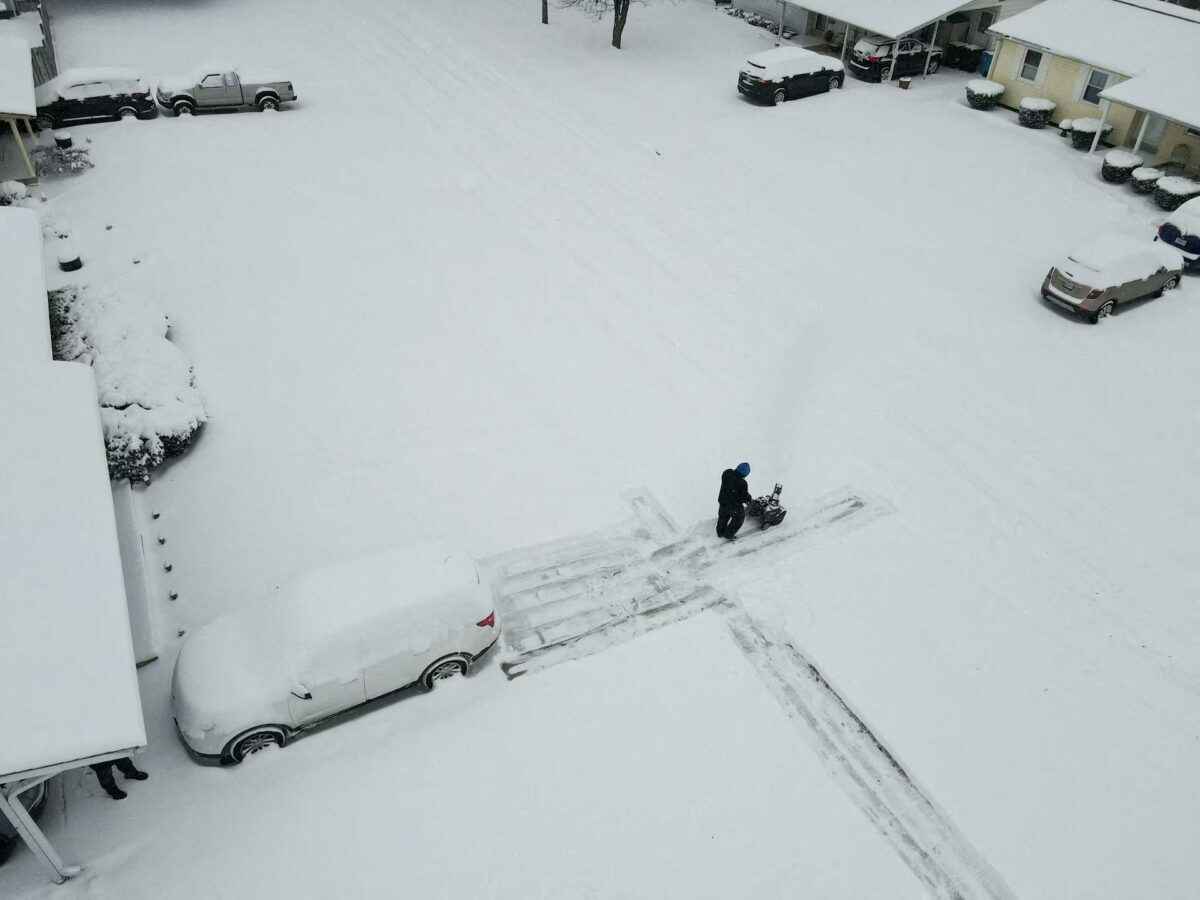 Ущерб от ледяного шторма в США, оставившего без света миллион человек, оценили в 115 млрд долларов