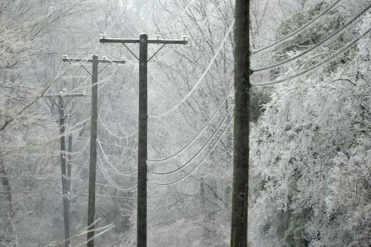 Ущерб от ледяного шторма в США, оставившего без света миллион человек, оценили в 115 млрд долларов