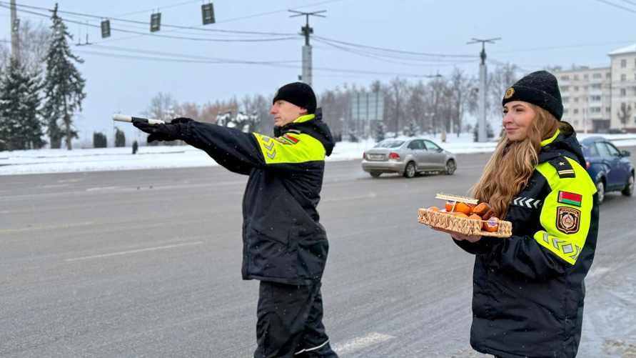 ГАИ пригрозила пешеходам штрафом до 225 рублей — "Ведут себя нелогично"