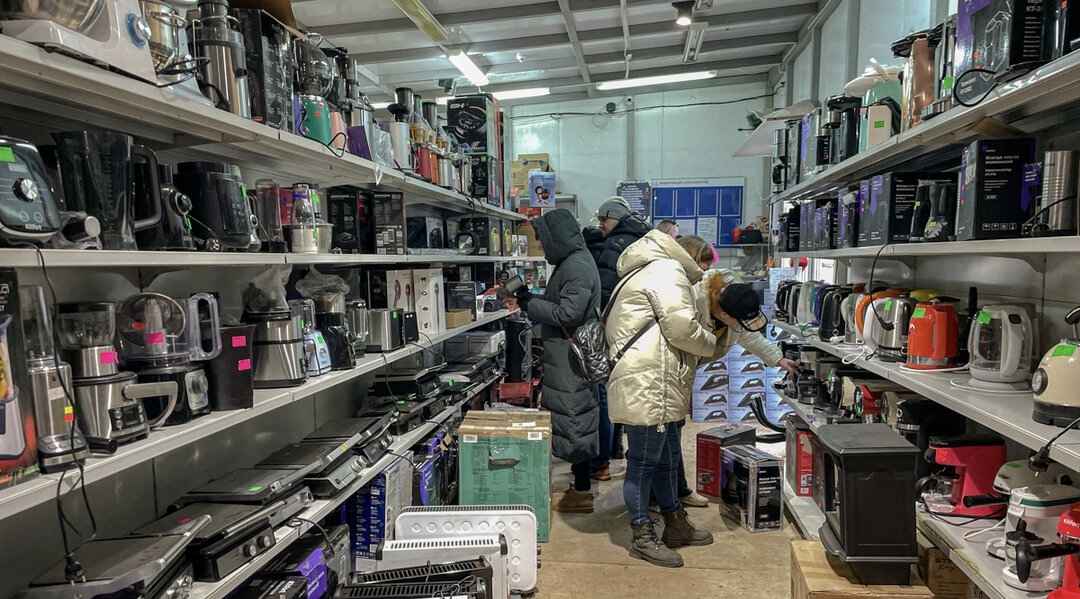 Белорусы обрушились на продавцов-консультантов - "Не понимаете как ими пользоваться"