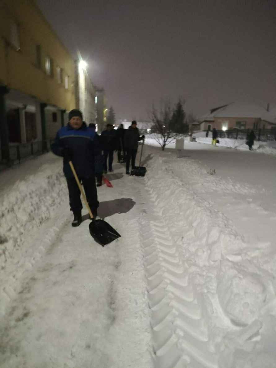 Белорусские медики позвали на помощь коллег из ЖКХ