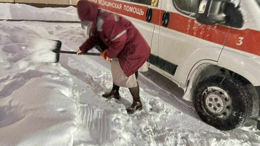 Белорусские медики позвали на помощь коллег из ЖКХ