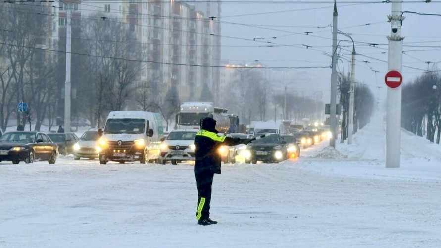 МВД предупредило белорусов к понедельнику: проверьте систему и положите в машину 4 вещи