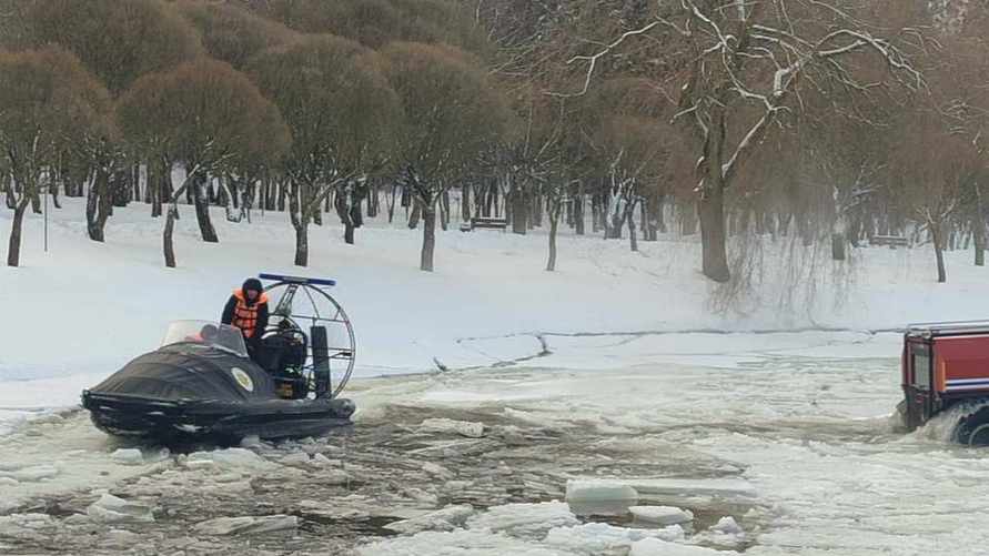 Под Минском нашли в ледяной воде тело девушки