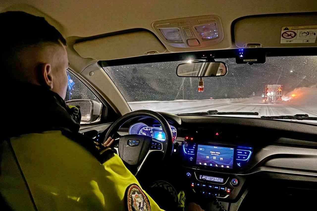 МВД посоветовало этой категории белорусских водителей брать с собой спальные принадлежности