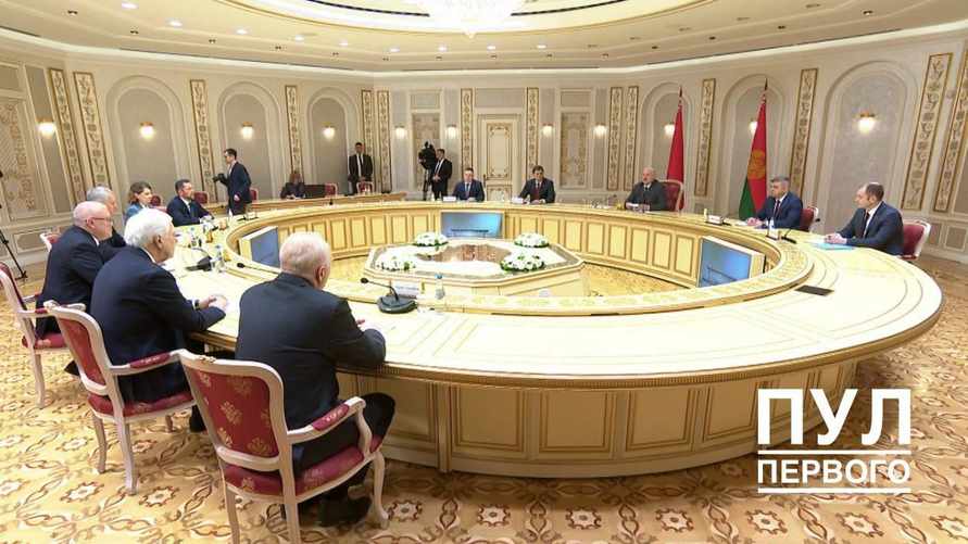 Лукашенко призвал Европу перейти на сторону России — "Поняла, где счастье"