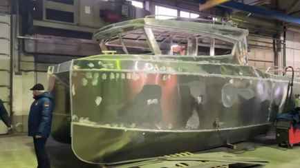 В Бресте собрали первый белорусский катамаран