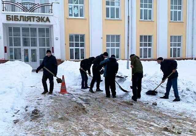 Милиция предупредила некоторых тунеядцев о штрафах до 4500 рублей или арестах